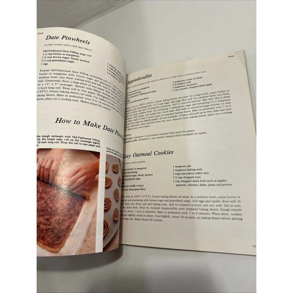 How‎ To Dry Foods by Deanna DeLong (1979 First Edition) Paperback